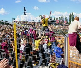 开云真人 -哈兰德在切尔西比赛中突破纪录，战术调整引发热议！